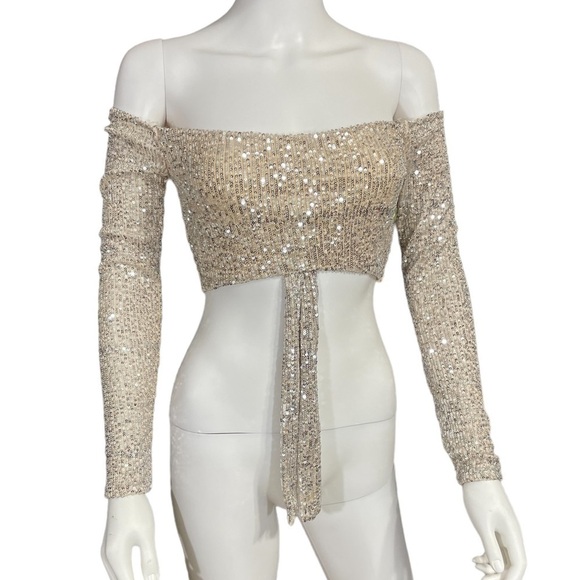Sequins Crop Top
New - Picture 3 of 7